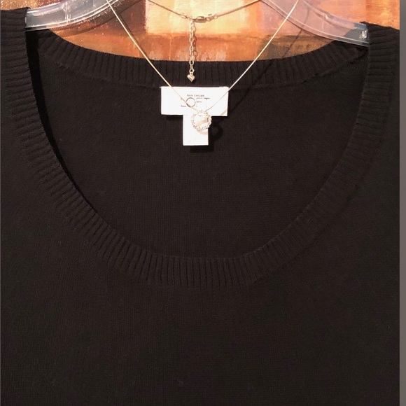 ANN TAYLOR LOFT Black SS Scoop-Neck Knit Top EUC - Picture 3 of 7